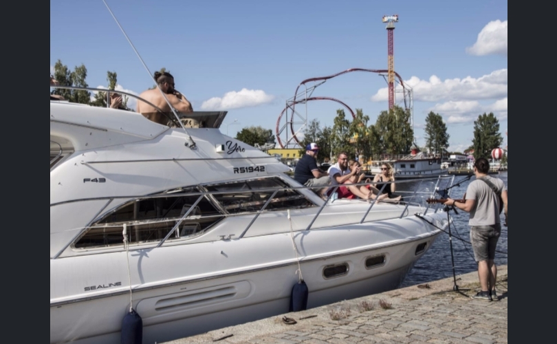 Sealine F43 YERO-kuva-2